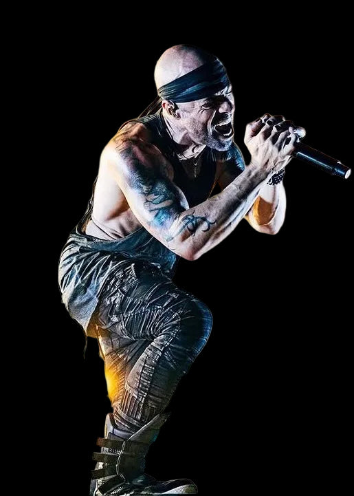 Shoes - Chris on stage (hrv_images)