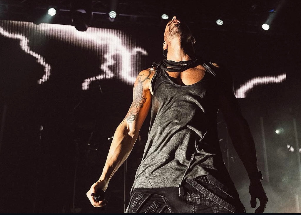 Black Tank #3 - Chris on stage